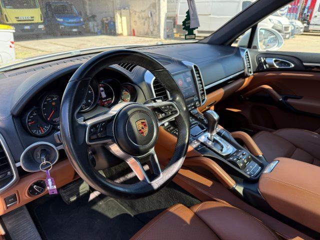 PORSCHE Cayenne PLATINUM EDITION