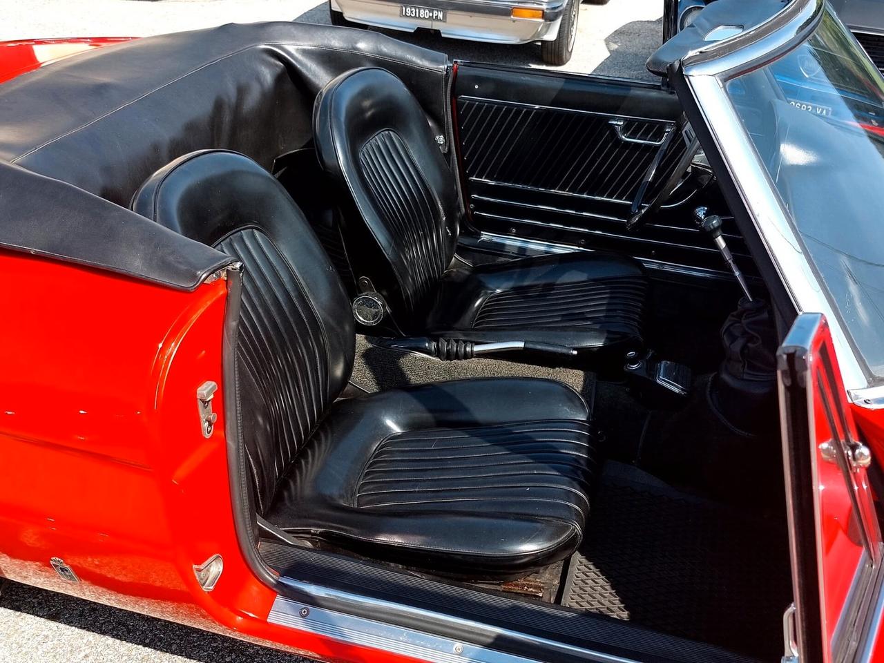 Alfa Romeo Spider Duetto 1600 Osso di Seppia del 1966