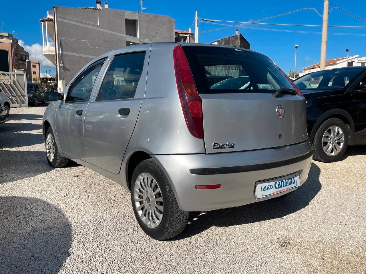 FIAT PUNTO 1.2 B - 2011