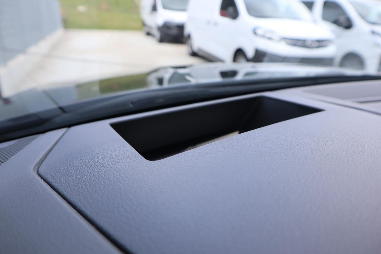 E Tron 55 408CV QUATTRO 360° HUD MATRIX 21"