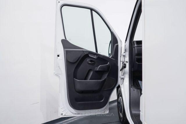RENAULT Master T35 2.3 dCi 145cv L3 Gran Volume 22 Ice