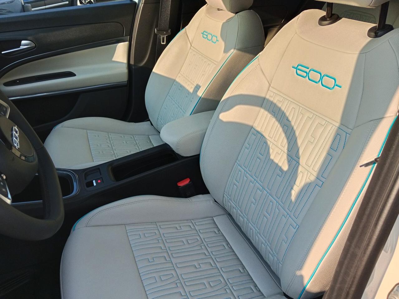 Fiat 600 Hybrid 110 CV DCT MHEV La Prima