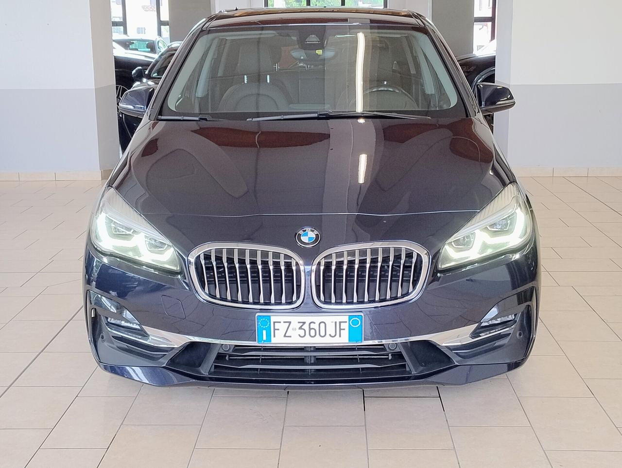 BMW 218d Active Tourer Luxury LED NAVI AMBIENT