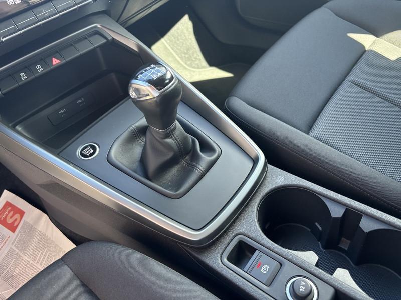 Audi A3 Sportback 30 2.0 tdi Business LED-NAVI-18"