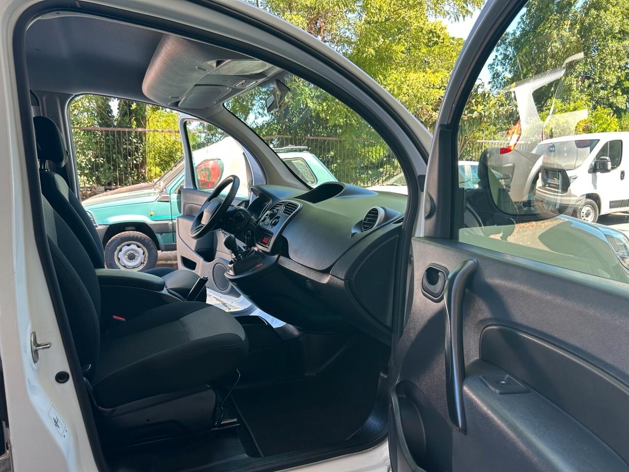Renault Kangoo 1.5DCI MAXI AUTOCARRO 4P GARANZIA24