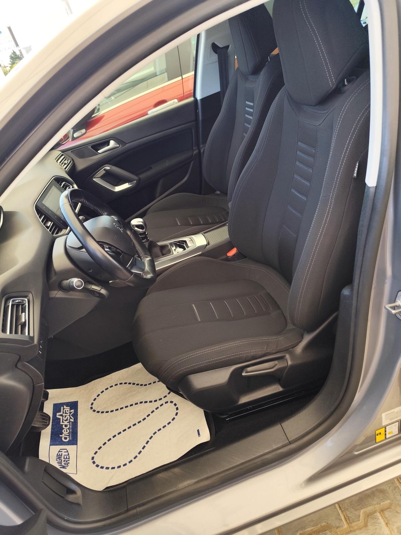 Peugeot 308 1.6 e-HDi 115 CV Stop&Start Allure