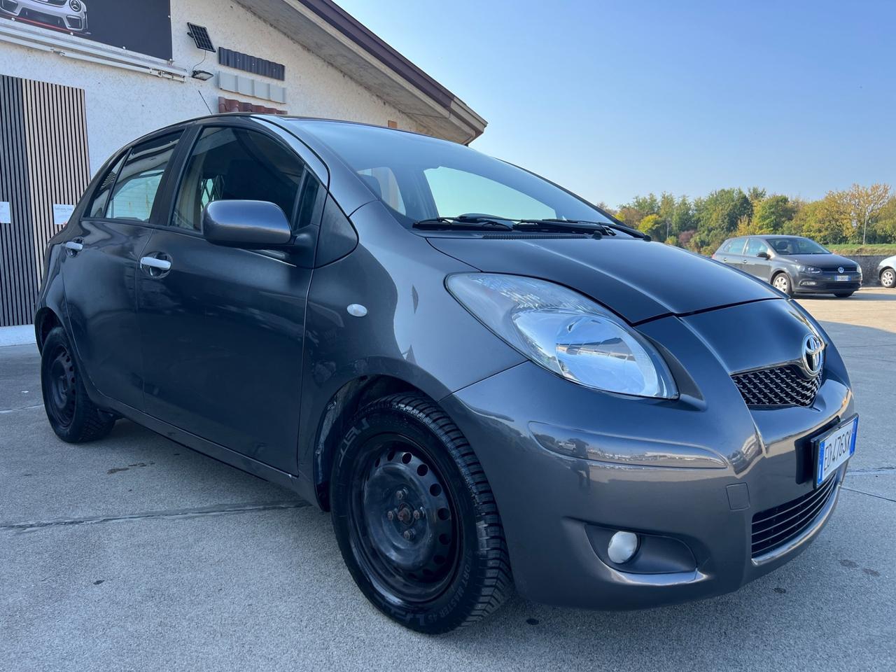 Toyota Yaris 1.3 5 porte Sol