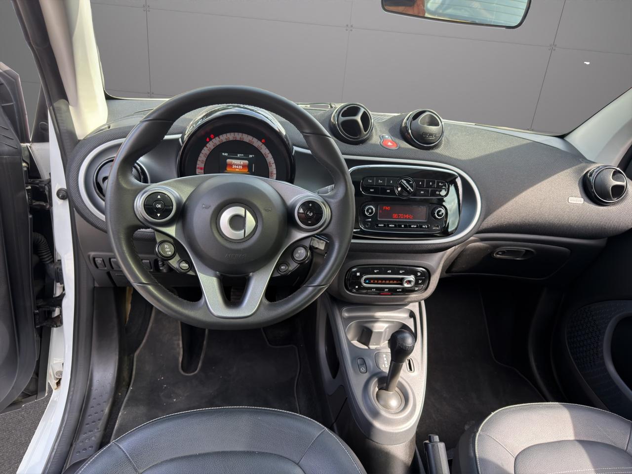Smart forTwo 1.0 Prime - Unipro - Promo Finanziamento - Tetto panoramico - Bracciolo - Sedili riscaldabili