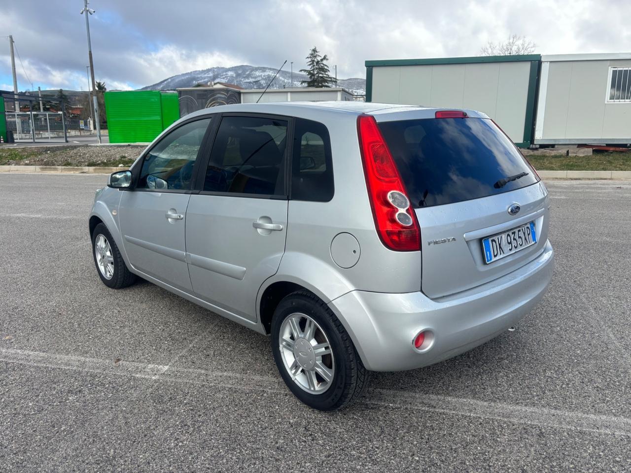 Ford Fiesta 1.4 TDCi 5p. Ghia