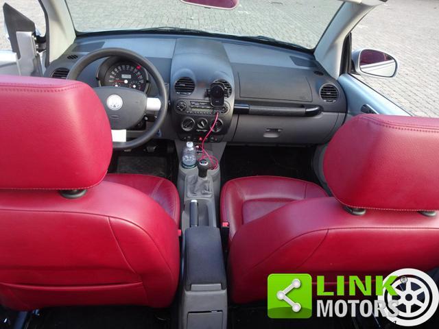 VOLKSWAGEN New Beetle 1.6 Cabrio RED EDITION