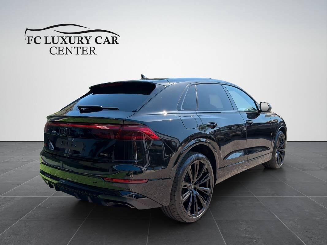 Audi Q8 3.0 tdi 286cv S line quattro 286cv Valcona Ventilati