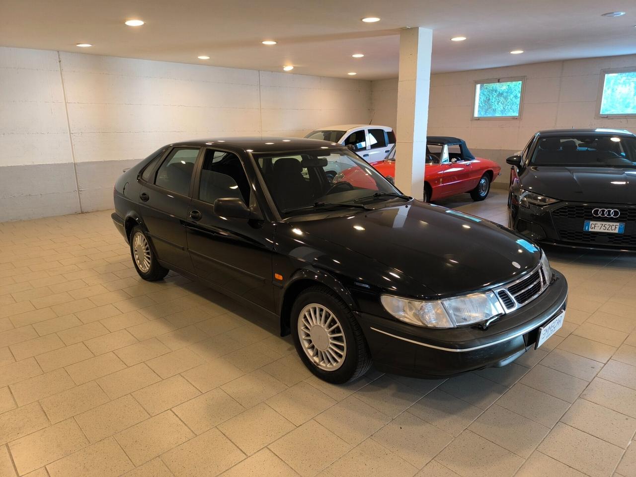 Saab 900 2.0i 16V cat 5 porte SE