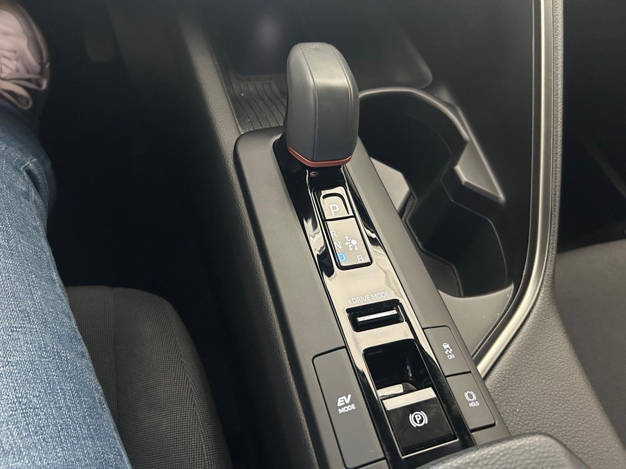 Toyota C-HR 1.8 Hybrid E-CVT Trend