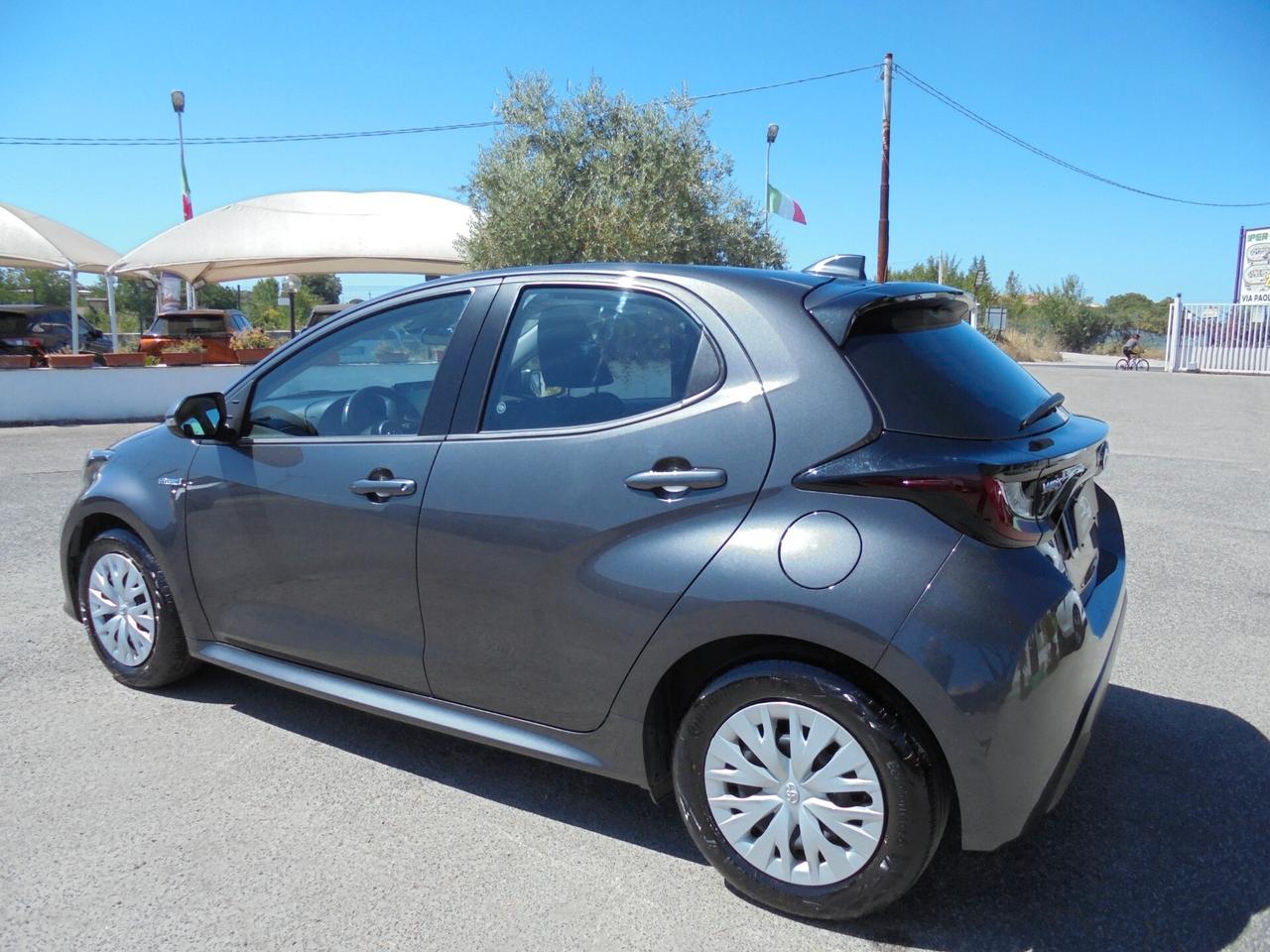Toyota Yaris 1.5 Hybrid 5 porte Business