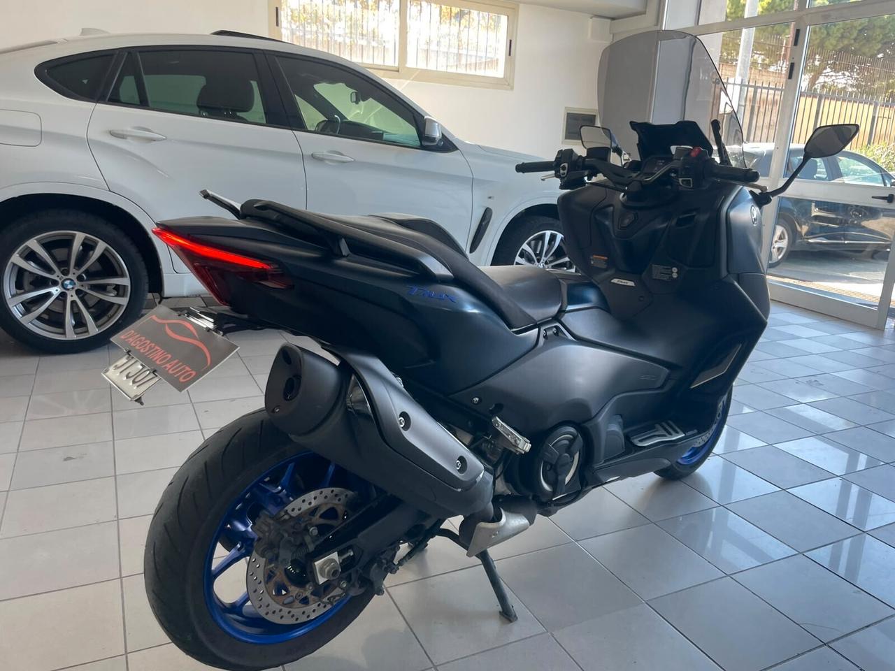 Yamaha T Max 560