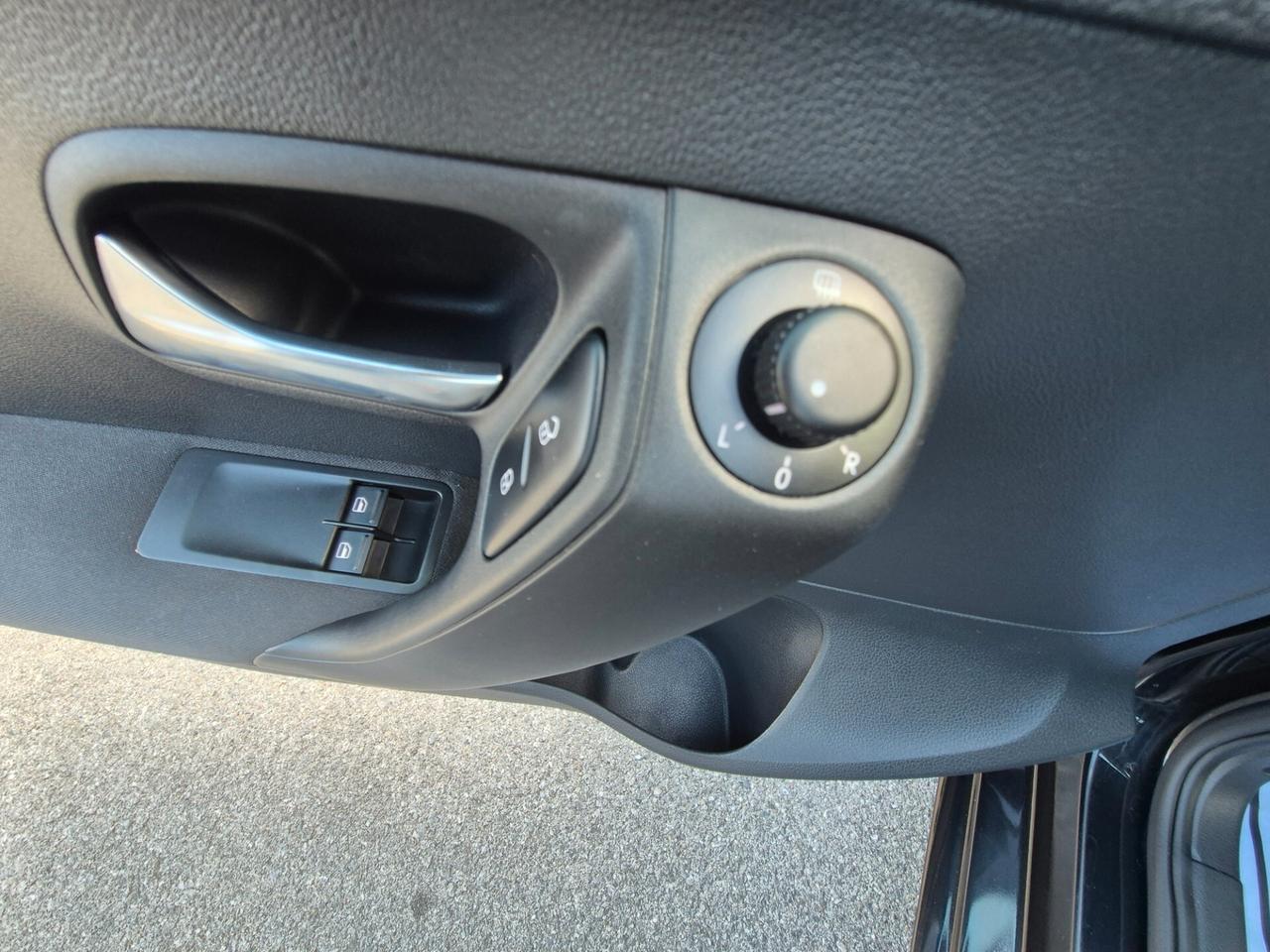 VW POLO 1.2 BENZINA E5 73900 CHILOMETRI