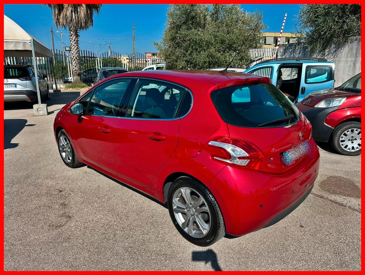 Peugeot 208 1.4 HDi 68 CV 5P. Allure CON 120MILA KM