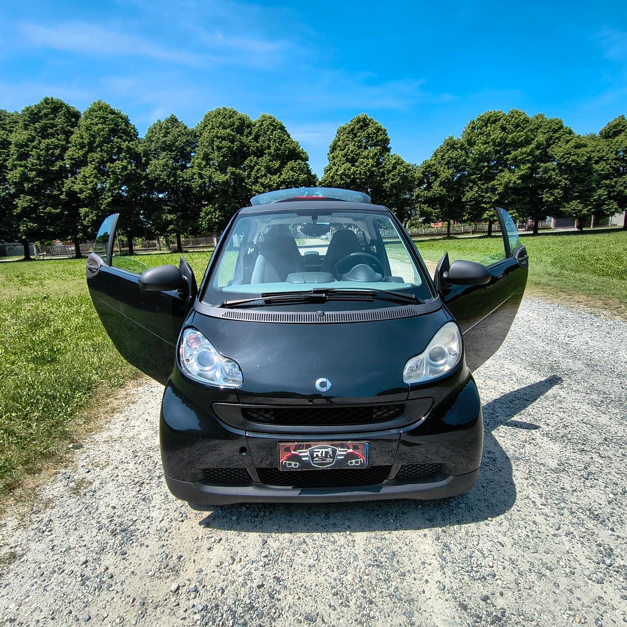 Smart ForTwo 1000 45 kW MHD coupé pure in pronta consegna