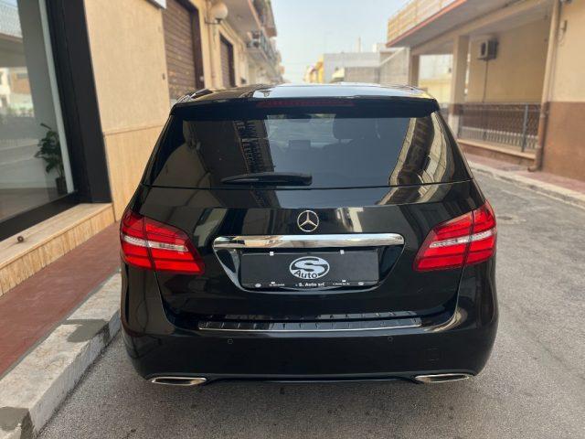 MERCEDES-BENZ B 200 d 136Cv Sport