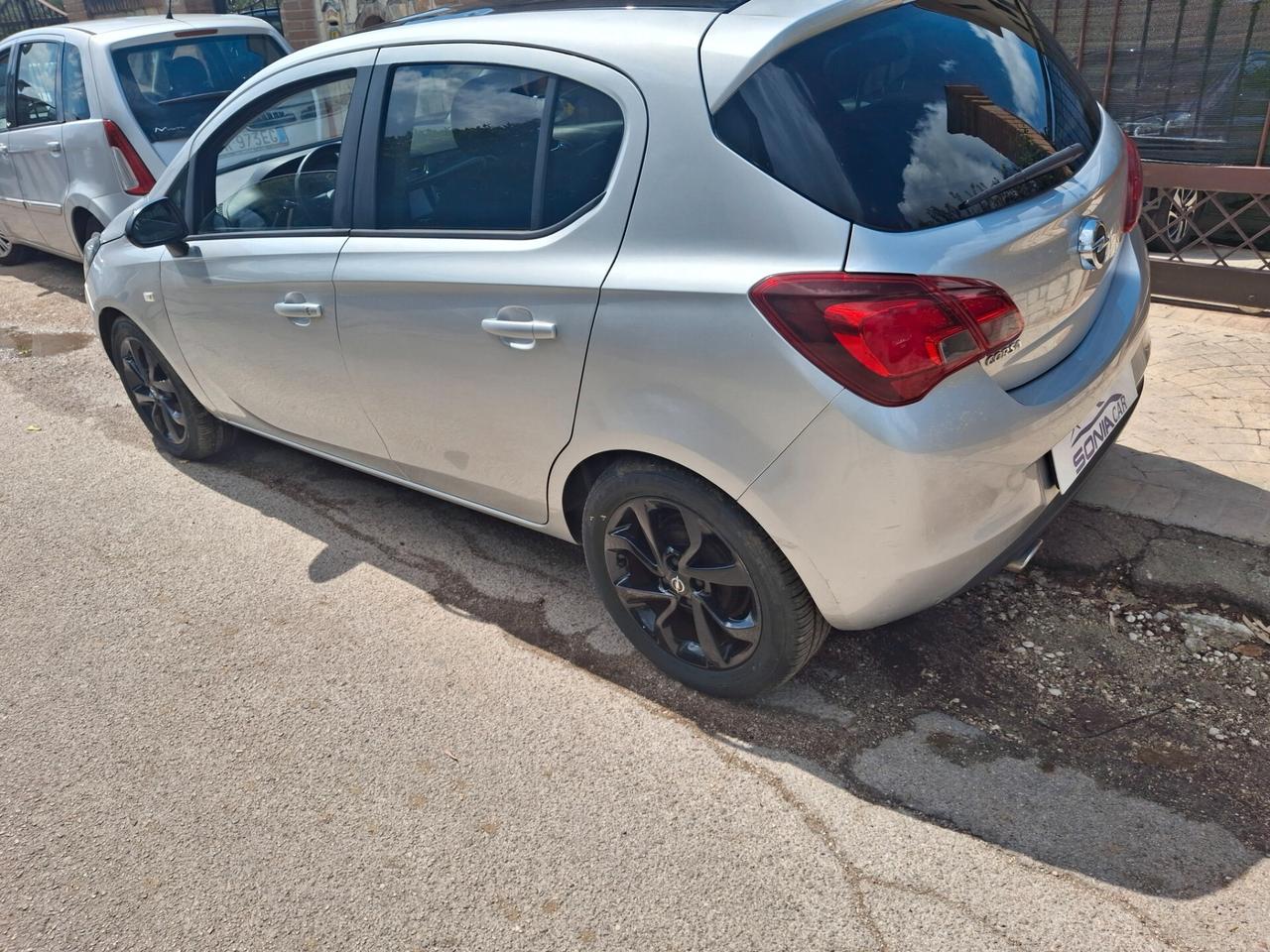 Opel Corsa 1.2 5 porte n-Joy con imp.gpl b.color