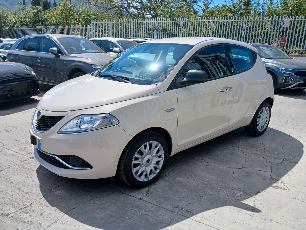 Lancia Ypsilon 1.2 69 CV 5 porte GPL Ecochic Gold