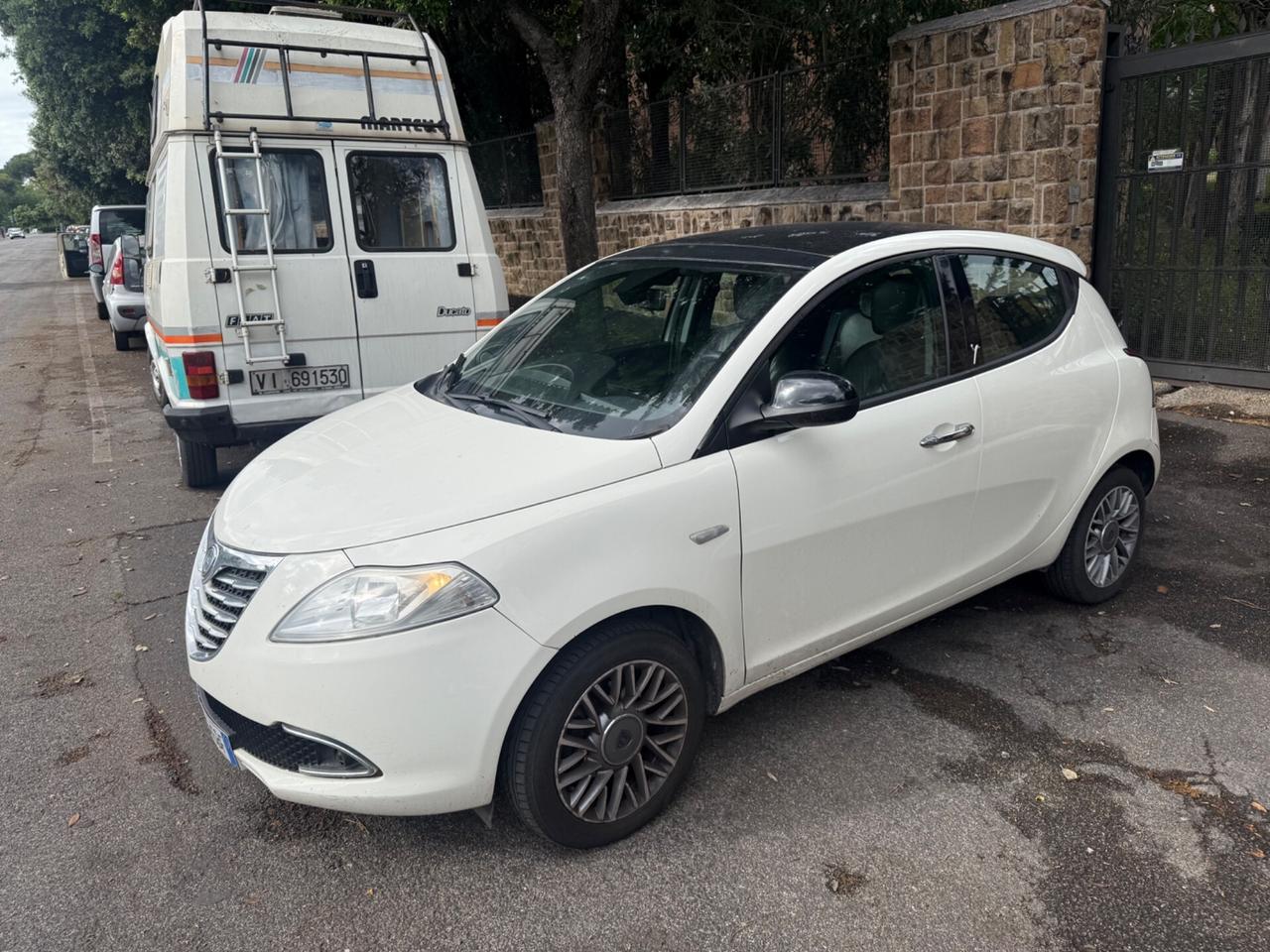 Lancia Ypsilon 0.9 TwinAir 85 CV 5 porte S&S DFN Platinum