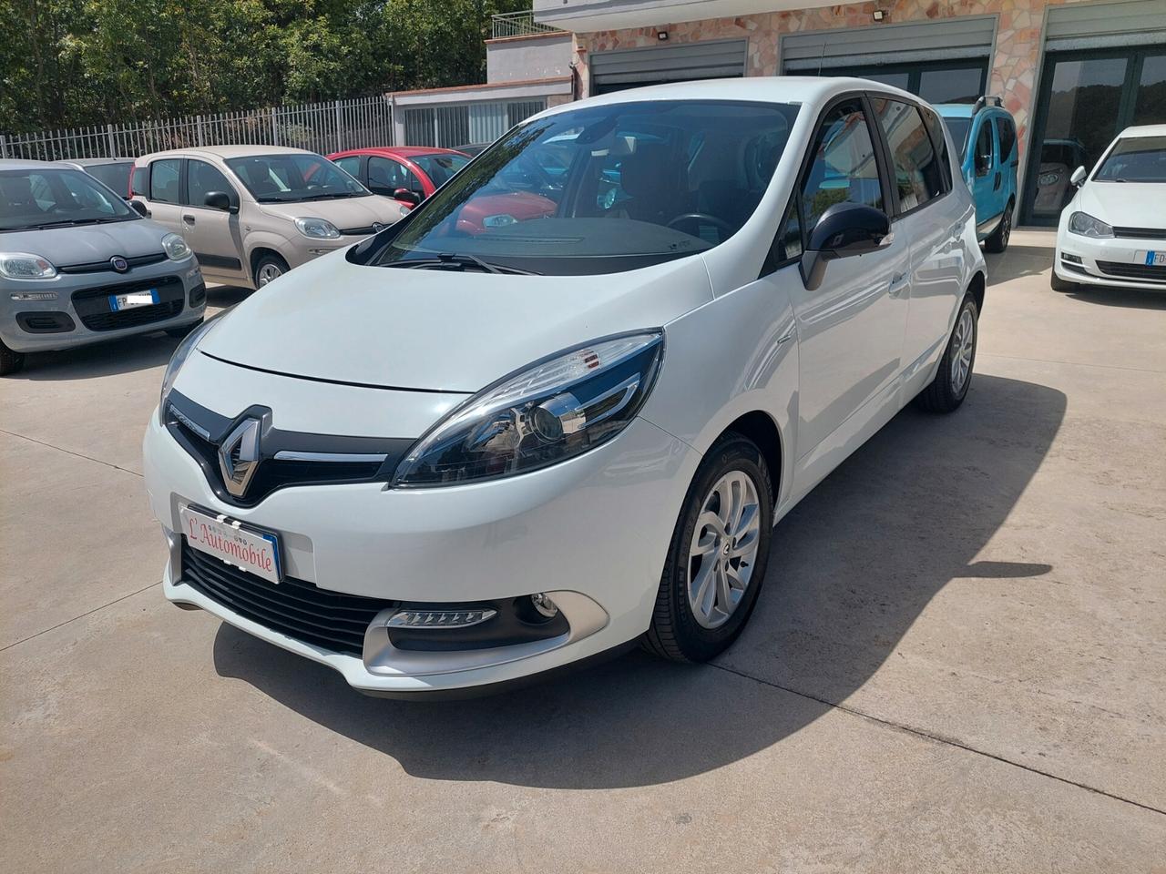 Renault Scenic XMod 1.5 dCi 110 CV Limited