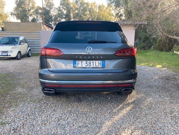 VOLKSWAGEN Touareg 3ª serie - 2019