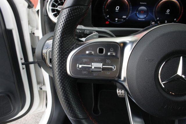 MERCEDES-BENZ A 180 dAutomatic AMGLine Premium Night Edition Uniprop.