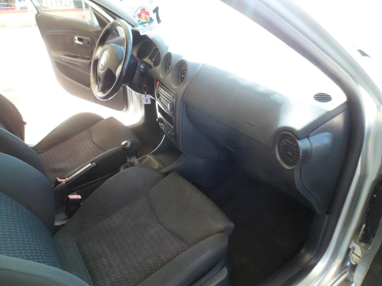 SEAT Ibiza 1.4 benzina 5 porte full optional 04