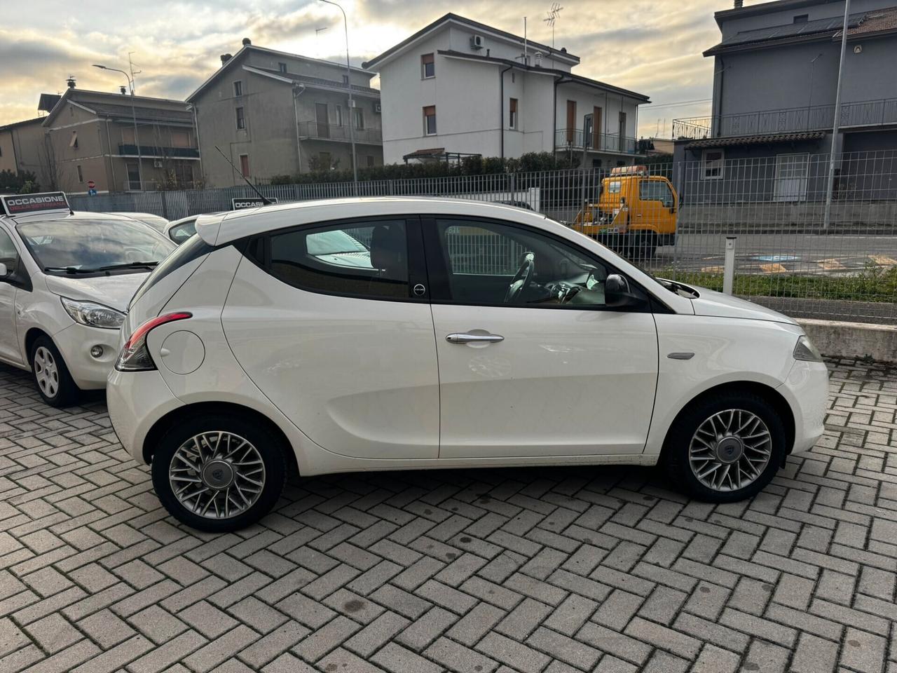 Lancia Ypsilon 1.2 69 CV 5 porte GPL Ecochic Gold