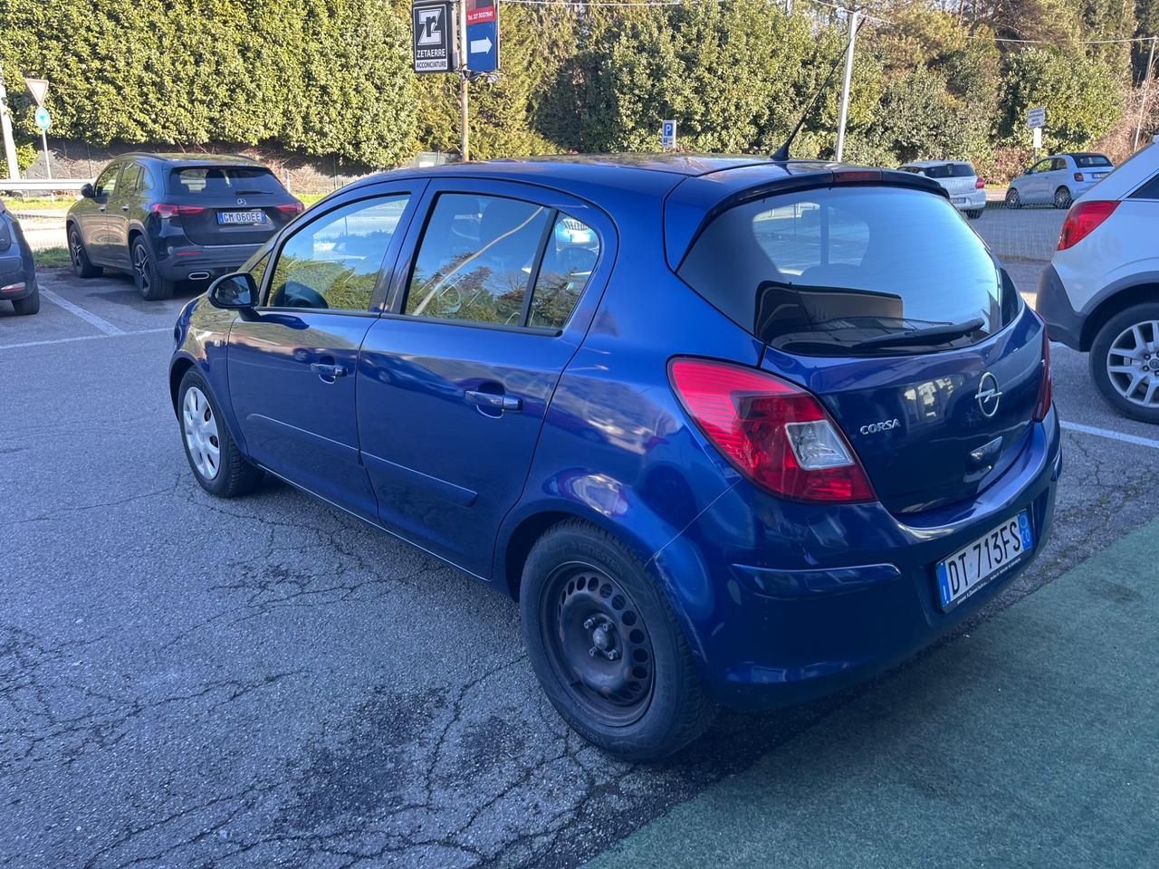 Opel Corsa 1.4 16V 5 porte Cosmo