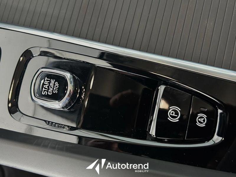 Volvo V60 B4 197+14 CV Mild Hybrid Diesel Automatico Core