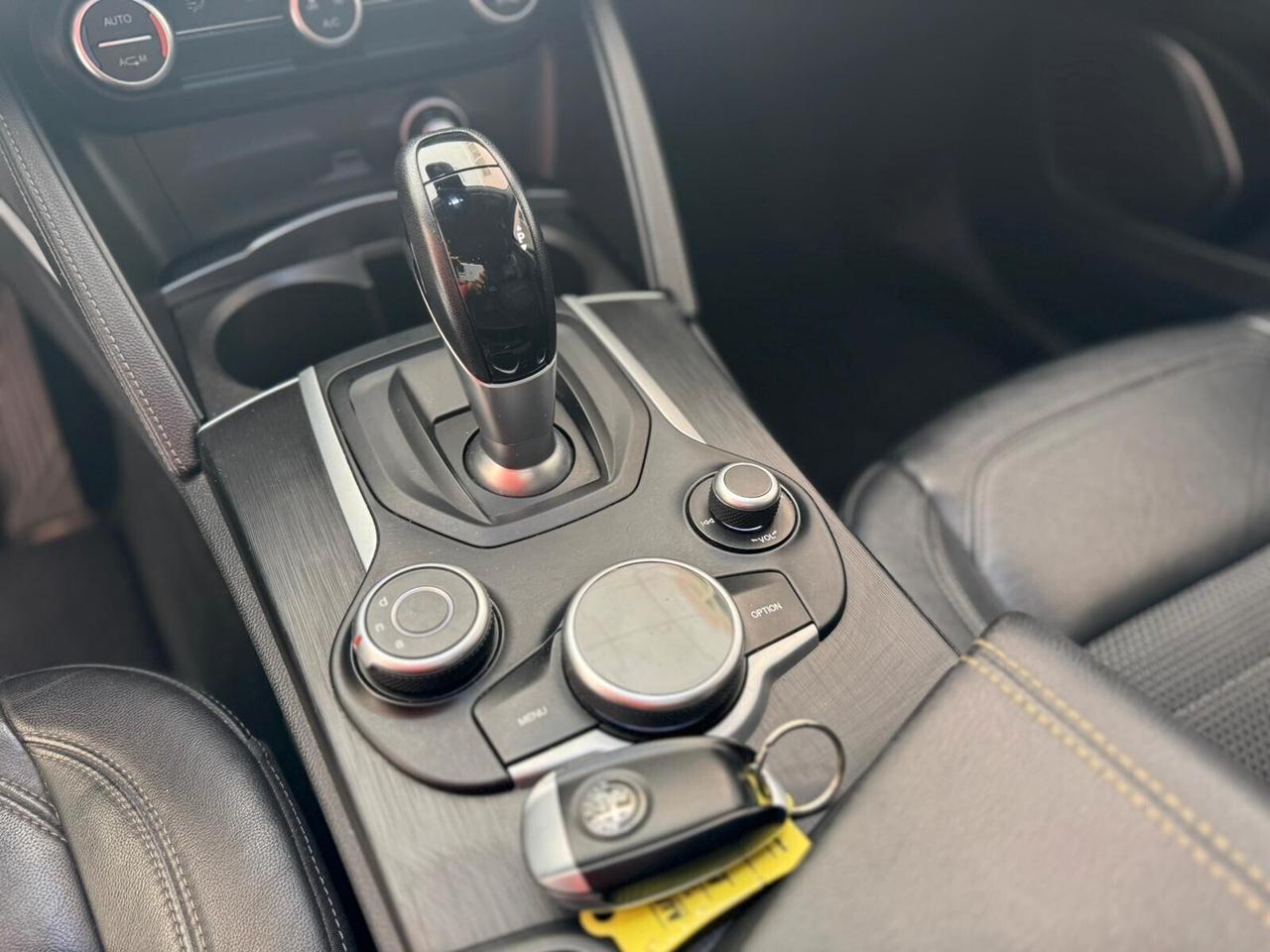 Alfa Romeo Stelvio 2.2 Turbodiesel 210 CV AT8 Q4 Executive