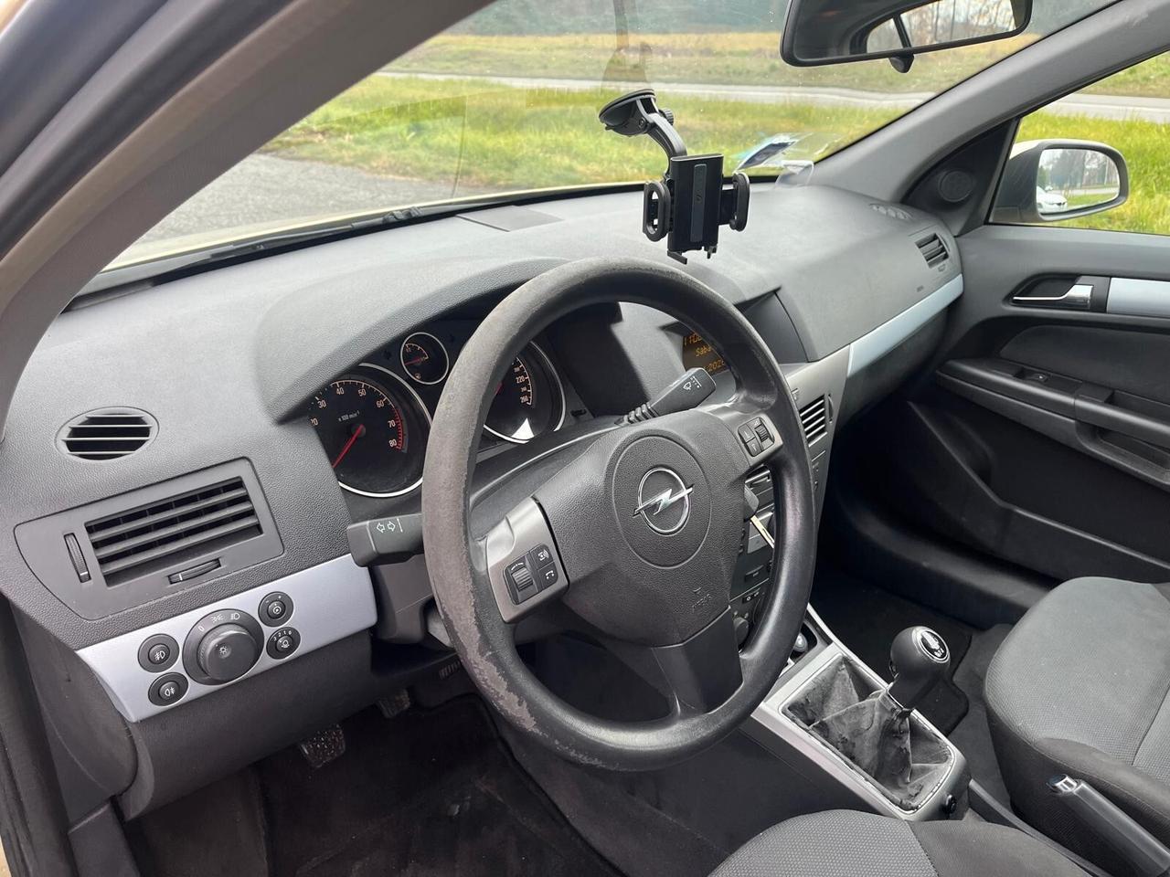 Opel Astra 1.6 115CV 5 porte Elective