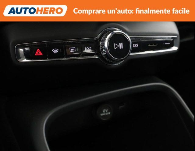 VOLVO XC40 T2 Geartronic Momentum Core