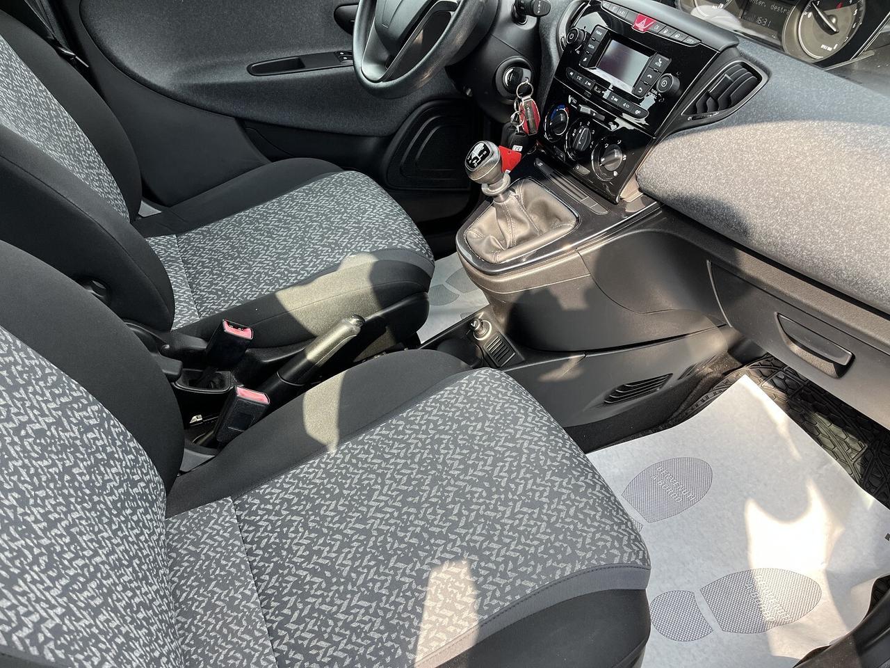 LANCIA YPSILON 1200 CC 69 CV GOLD GPL