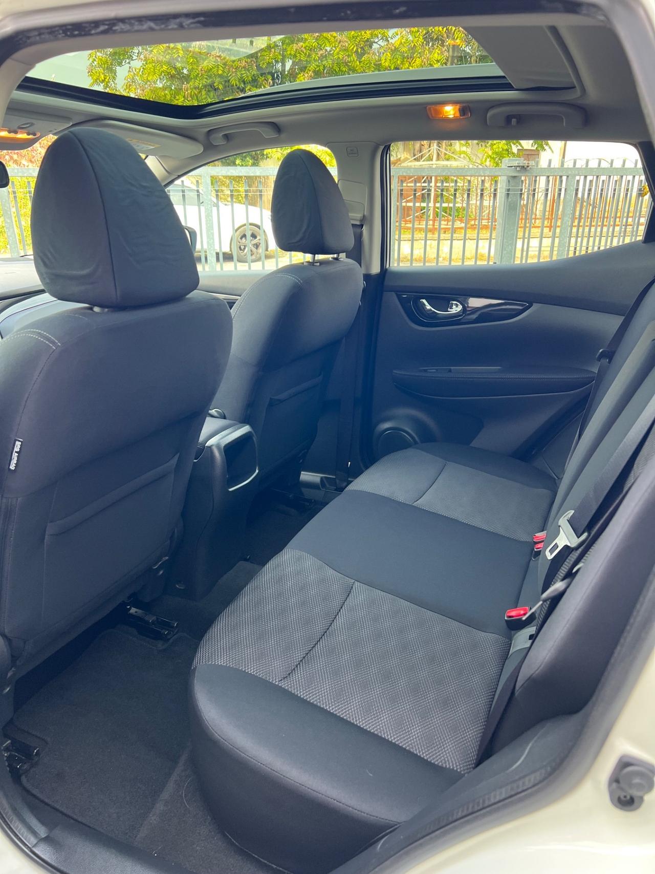 Nissan Qashqai 1.5 dCi Tekna TETTO CAMERA 360 navi