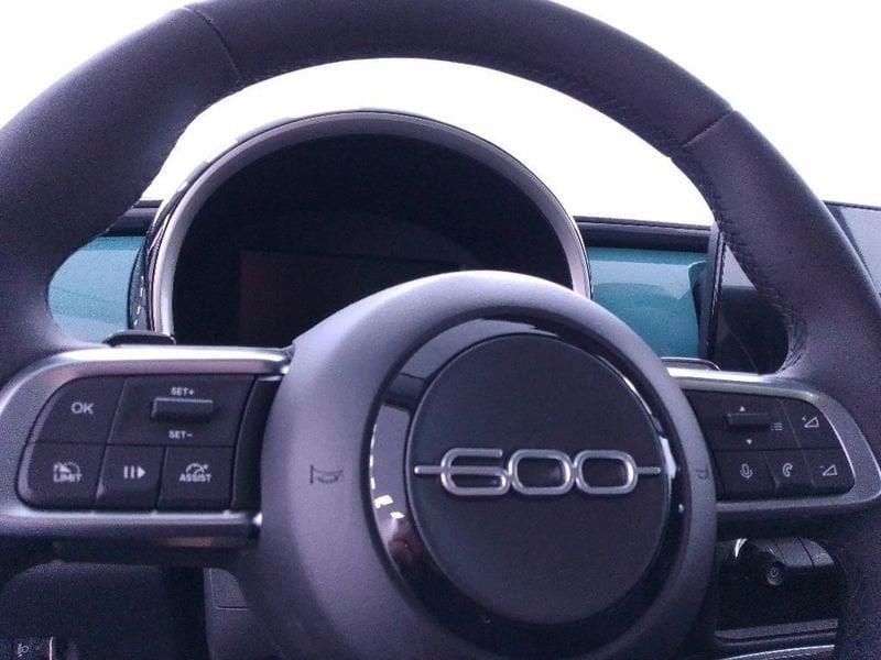 FIAT 600 1.2 hybrid Icon 145cv auto