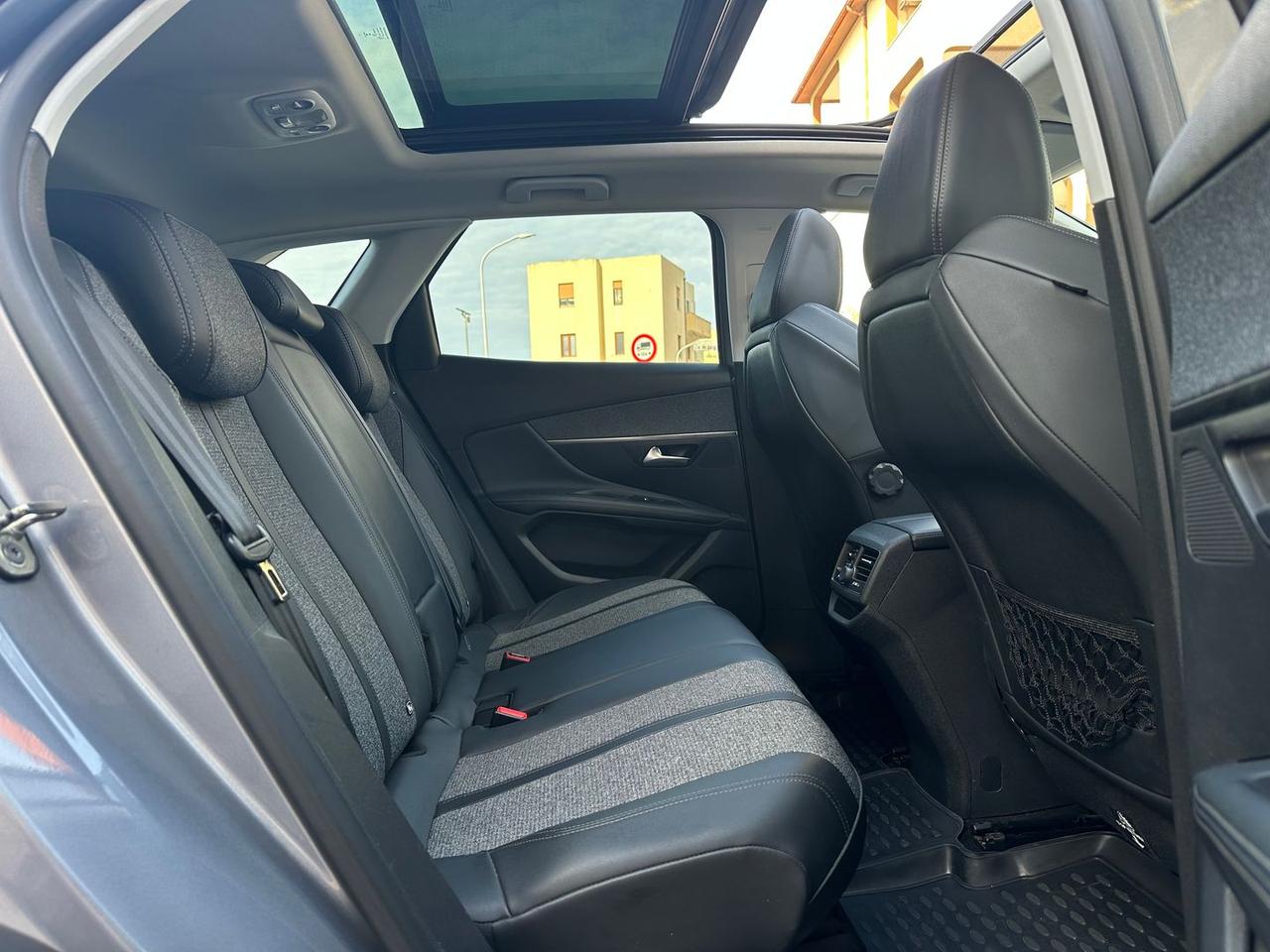 Peugeot 3008 1.5 Blue HDI 130 #50627