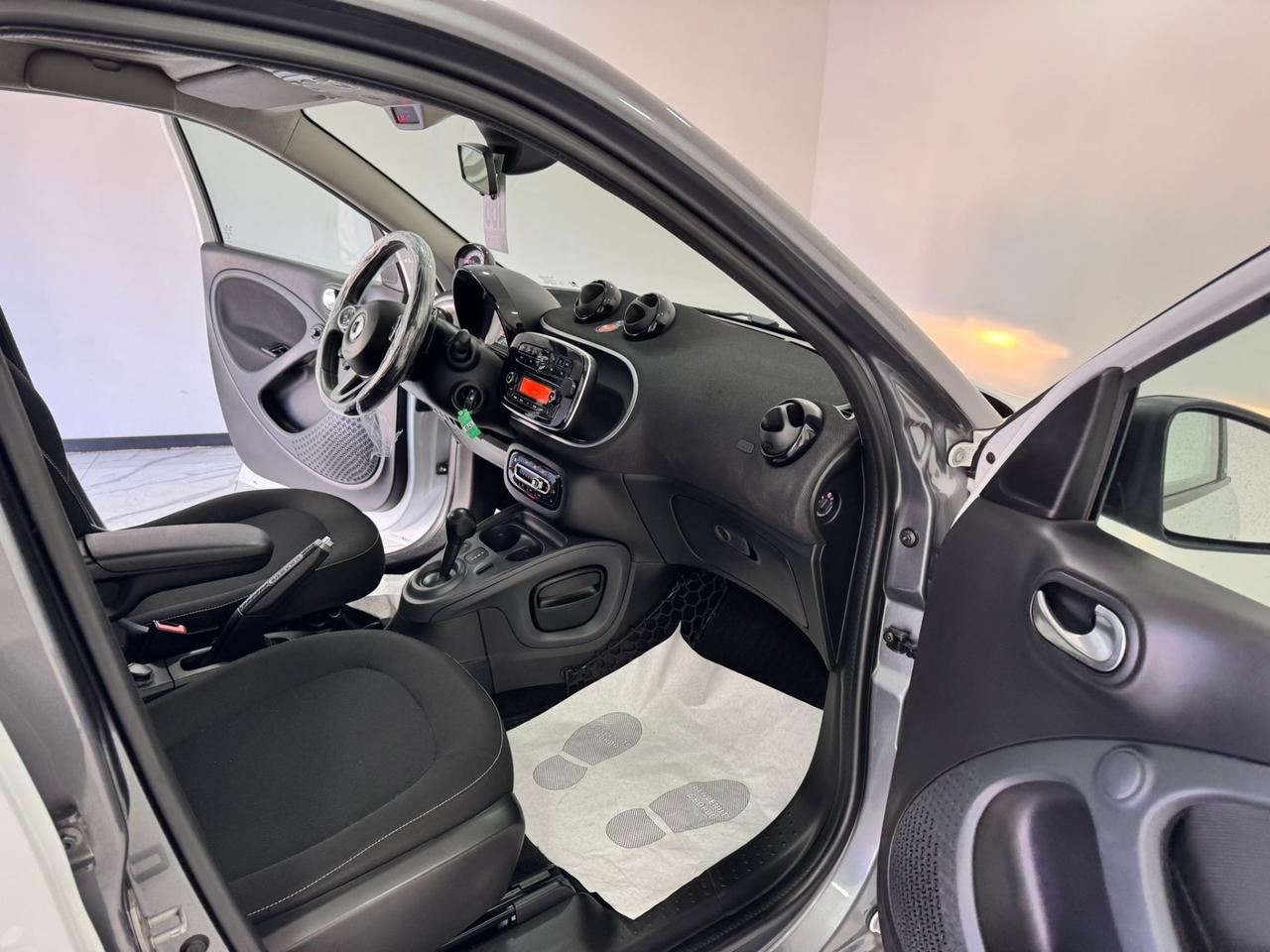 Smart ForFour 90 0.9 Turbo -Brabus Style-AUTOM-LED-GARANTITA-2018