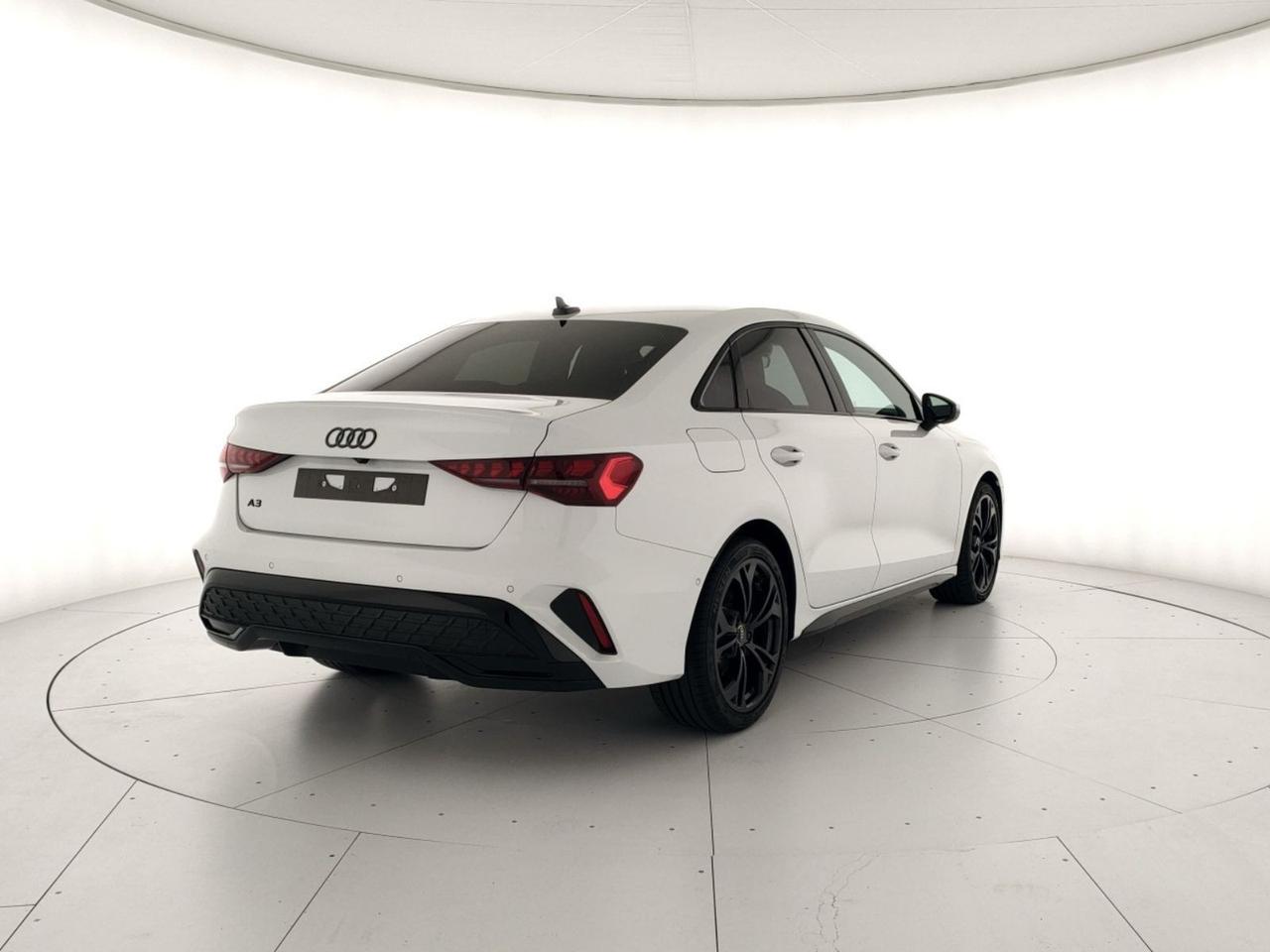 Audi A3 sedan 2.0 tdi s line edition 150cv s-tronic