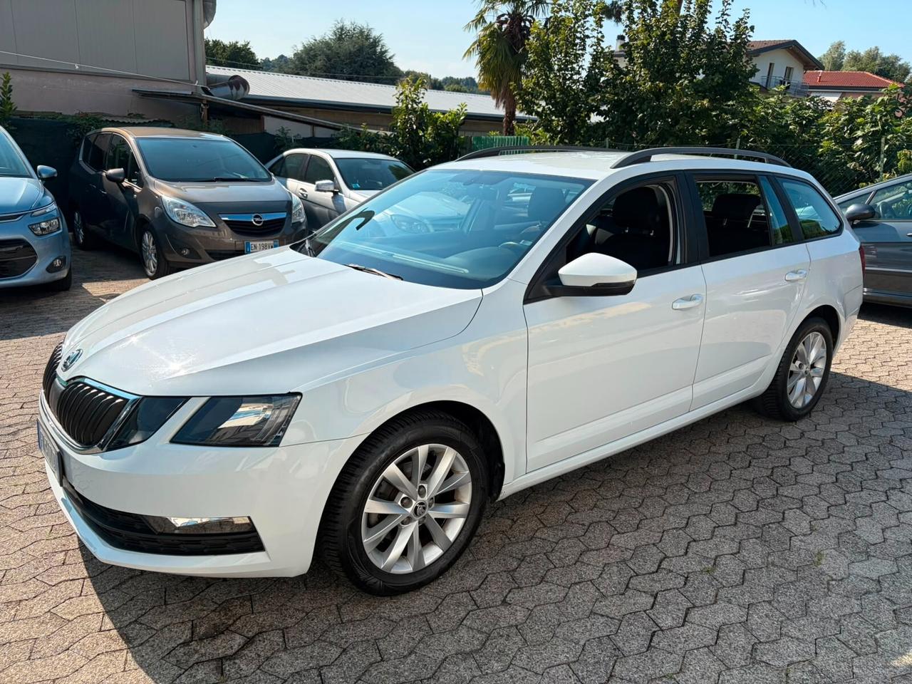 Skoda Octavia 1.6 TDI CR 115 CV DSG Wagon Executive