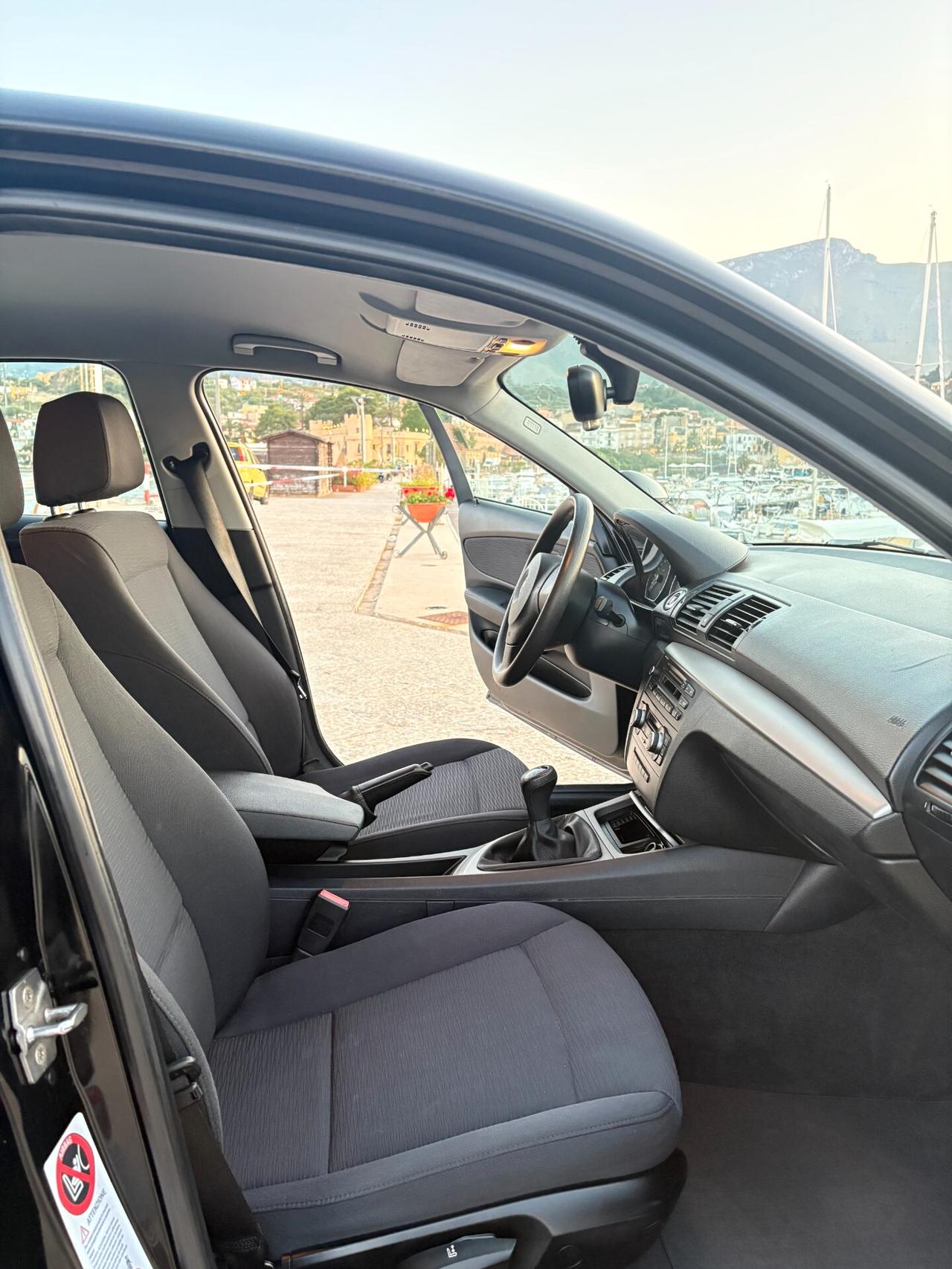 Bmw 116d 2.0 116CV total black