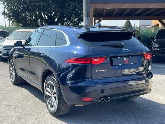 Jaguar F-Pace 2.0 D 180 CV AWD aut. R-Sport