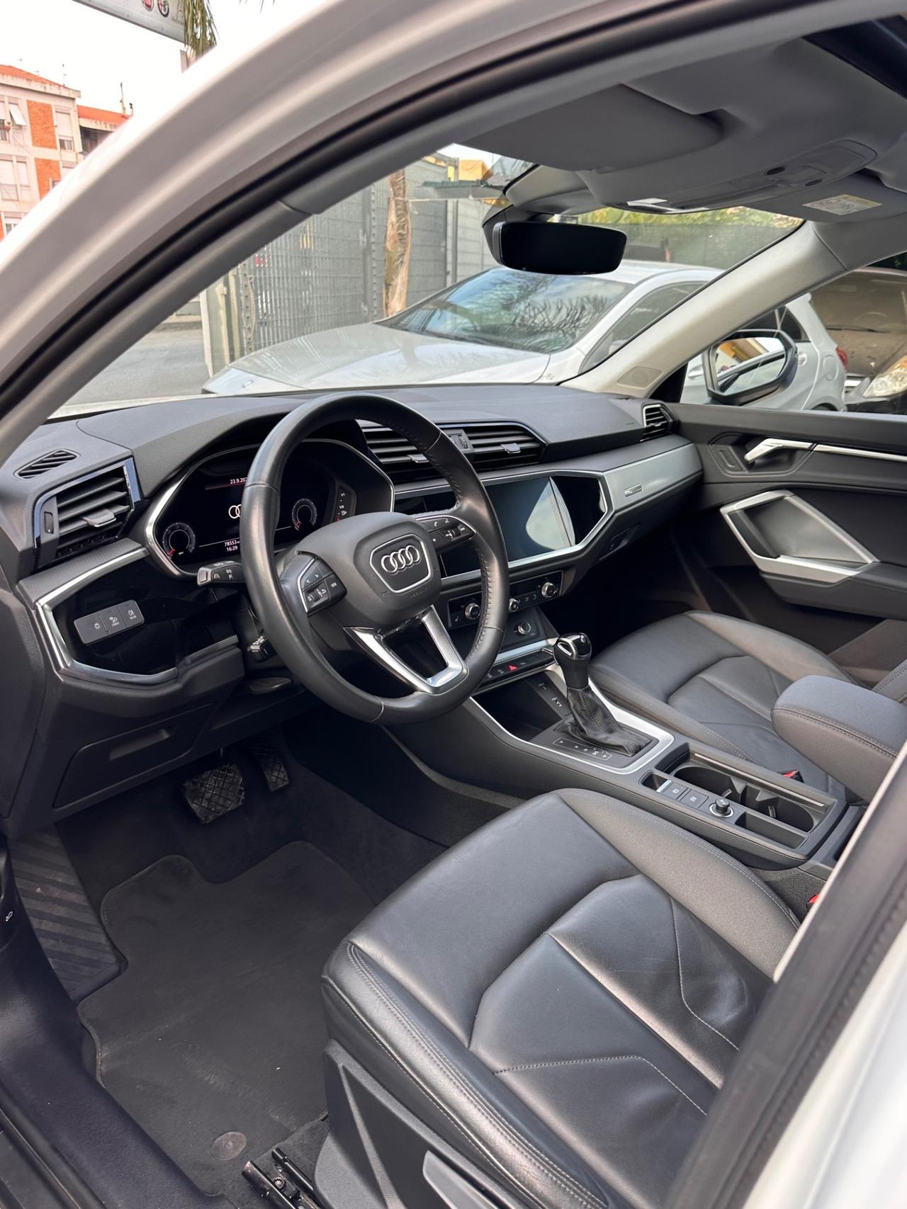 Audi Q3 35 TDI S tronic Business Advanced