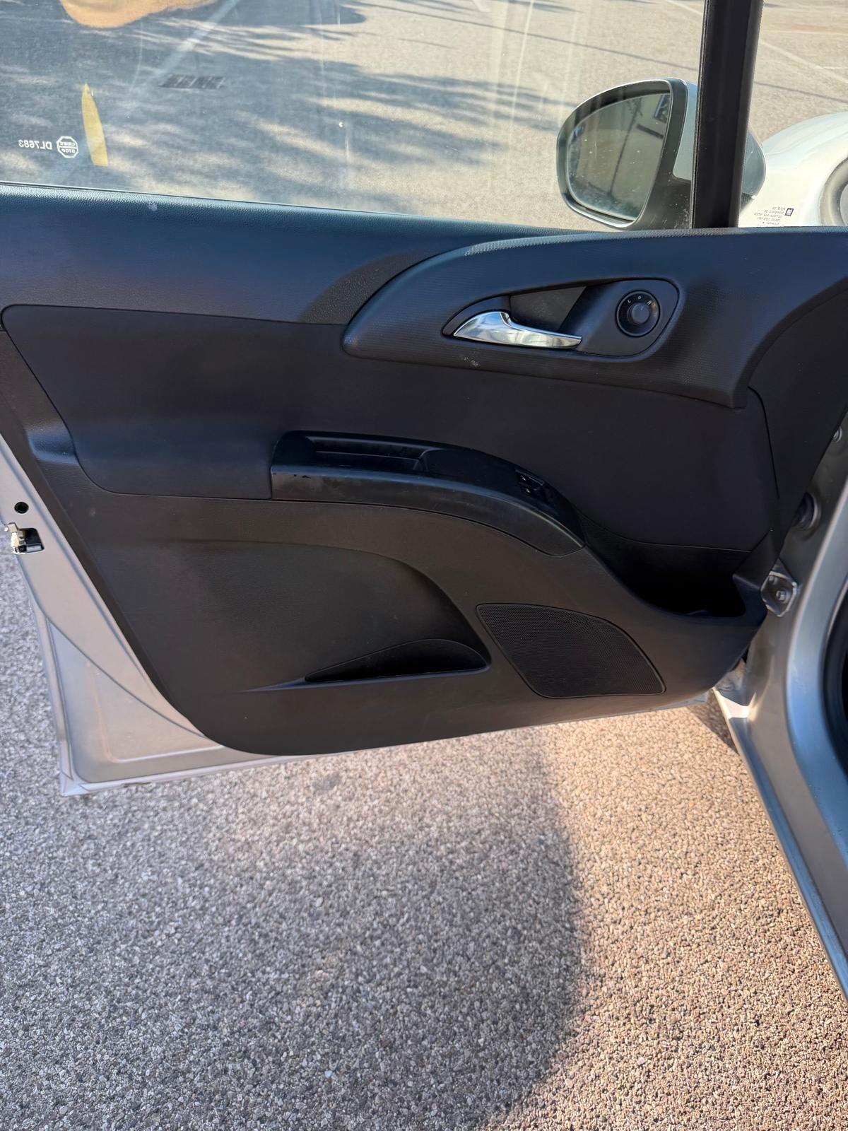 Opel Meriva 1.4 Gpl - NEOPATENTATI - 12 MESI DI GARANZIA -