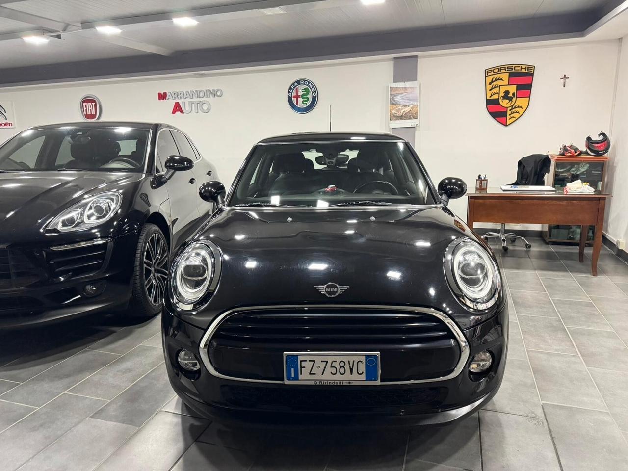 Mini 1.5 Cooper D Baker Street Stop a bandiera Inglese e anche Bandiere interni