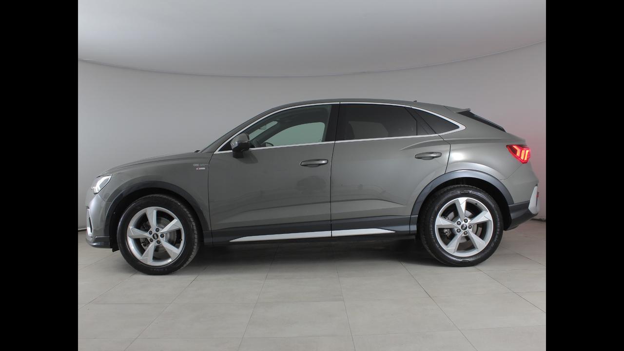 AUDI Q3 I 2019 Sportback - Q3 Sportback 35 2.0 tdi S line edition quattro s-tronic