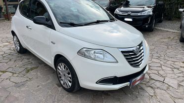 Lancia Ypsilon 1.2 69 CV 5 porte S&S Platinum